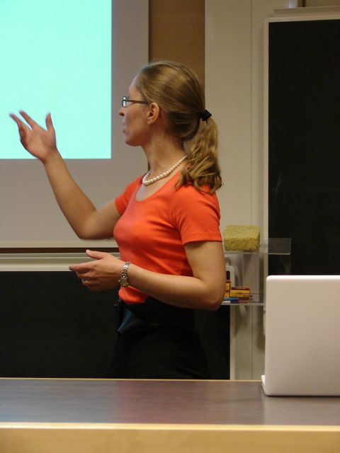 Hania presenting thesis